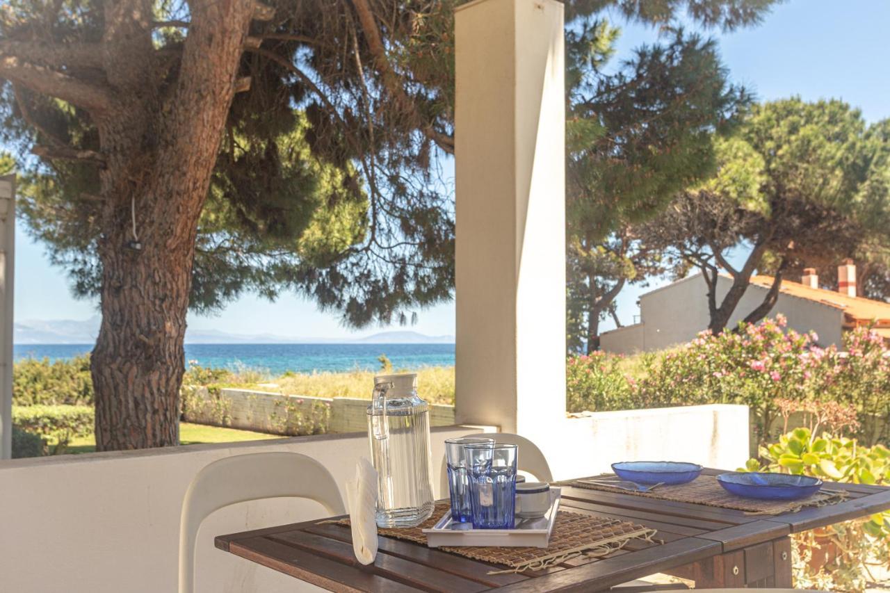 "Nirvana Seaside" By The Beach Néa Mákri Exterior foto